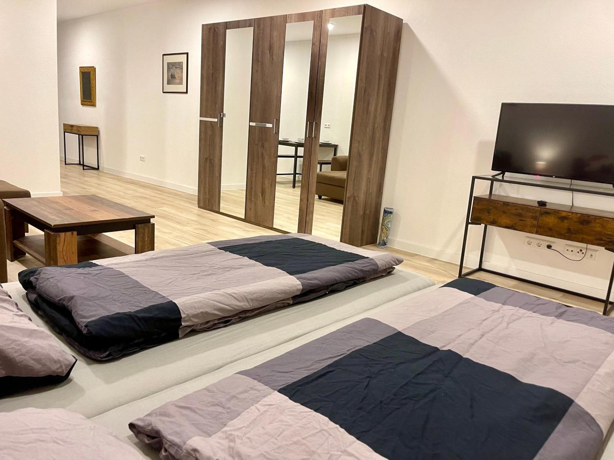 Neu Grosse Einzimmerwohnung Im Zentrum Goldstadt Pforzheim Schloessle Exterior photo