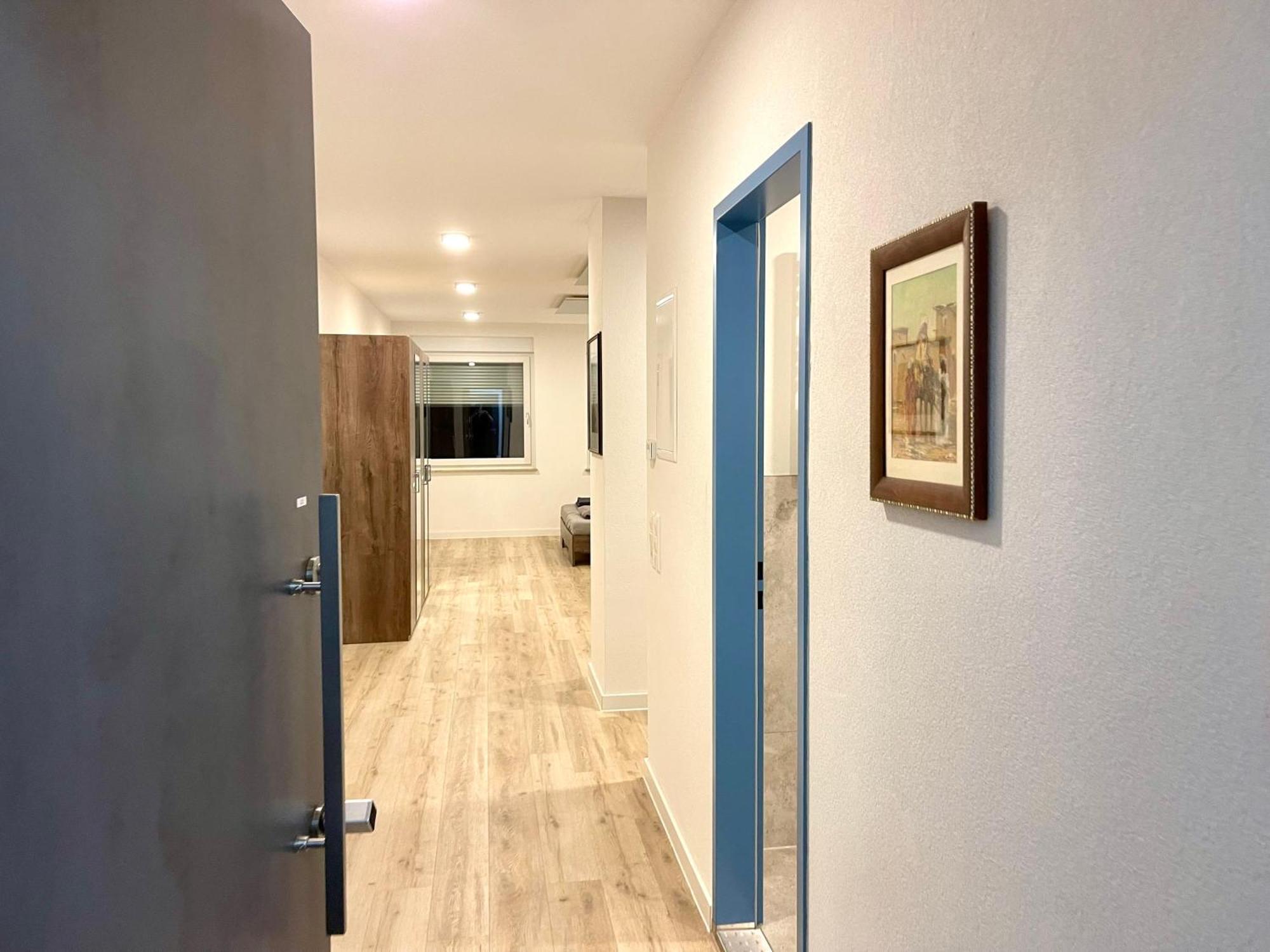 Neu Grosse Einzimmerwohnung Im Zentrum Goldstadt Pforzheim Schloessle Exterior photo